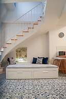 Sapphire Zafeirenias Gem House With Jacuzzi