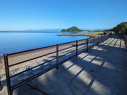 Private rooms in togo beach side house