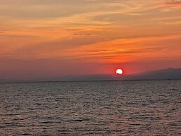 Private rooms in togo beach side house