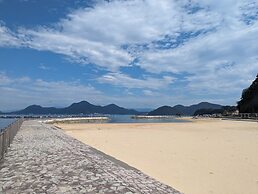 Private rooms in togo beach side house