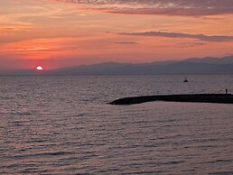 Private rooms in togo beach side house