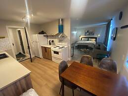 Newly Renovated 1br1ba With Asian Style