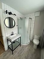 Newly Renovated 1br1ba With Asian Style