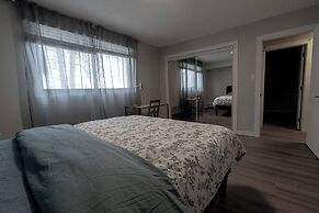 Guest Suite Close To Whtye Ave