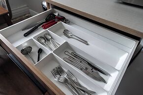 Guest Suite Close To Whtye Ave