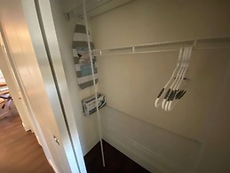 New Dt Apartment Walk To All