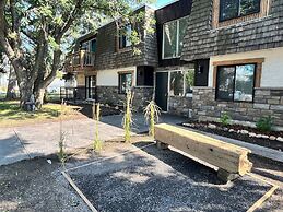 Close To Whyte University New Renovation