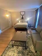 Morden Newly Renovated 1br Flats, Walk T