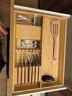 Brand New Modern Flat 2br1ba Whyte And U