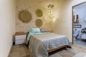 Cipressi Spectacular Italian Tuscan Loft