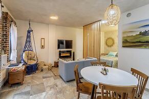 Cipressi Spectacular Italian Tuscan Loft