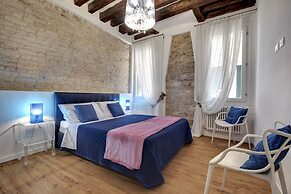 San Marco Promenade by Wonderful Italy