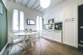 Gold Apartment by Wonderful Italy