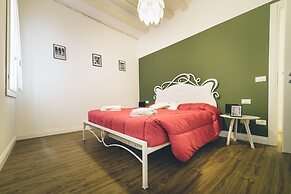 Gold Apartment by Wonderful Italy