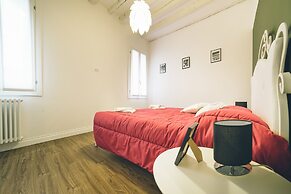 Gold Apartment by Wonderful Italy