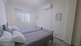 148 Lim- Stay Synergy House