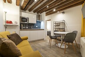 Accademia II by Wonderful Italy