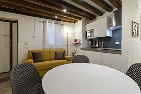 Accademia II by Wonderful Italy