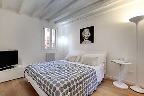 Pozzo Roverso by Wonderful Italy