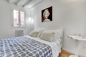 Pozzo Roverso by Wonderful Italy