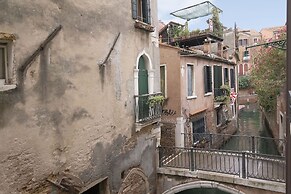 Suite 1241 by Wonderful Italy