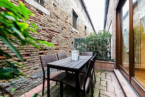 Bluesky Garden by Wonderful Italy