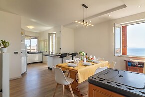 Lukas Lake View & Parking Place