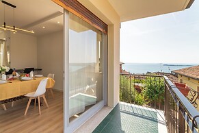 Lukas Lake View & Parking Place