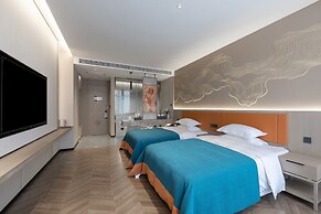 HIGH-TECH NEW YUET INTERNATIONAL HOTEL