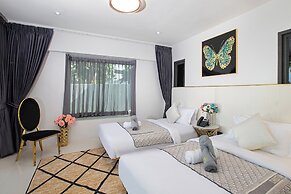 Nariya Bayfront Phuket