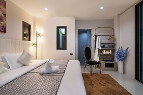 Nariya Bayfront Phuket