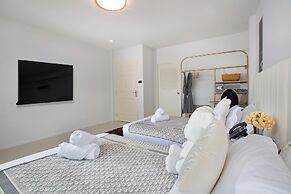 Nariya Bayfront Phuket