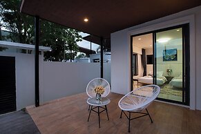 Nariya Bayfront Phuket