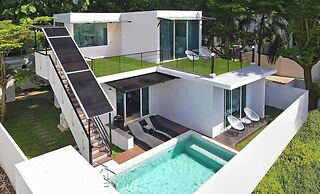 Nariya Bayfront Phuket