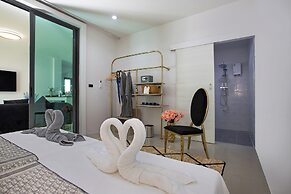 Nariya Bayfront Phuket