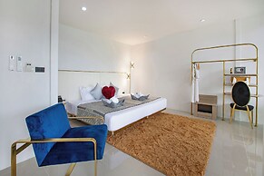 Nariya Bayfront Phuket