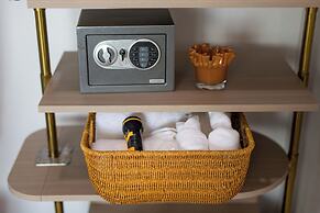 Nariya Bayfront Phuket