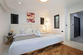 Nariya Bayfront Phuket