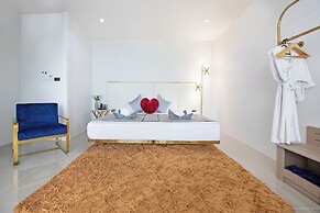 Nariya Bayfront Phuket