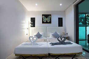 Nariya Bayfront Phuket