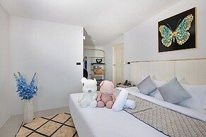 Nariya Bayfront Phuket