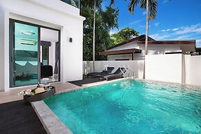 Nariya Bayfront Phuket