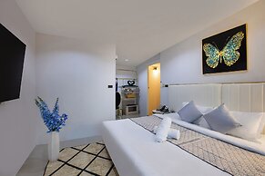 Nariya Bayfront Phuket