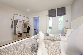 Nariya Bayfront Phuket