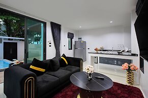 Nariya Bayfront Phuket