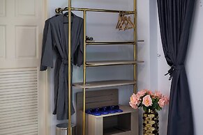 Nariya Bayfront Phuket