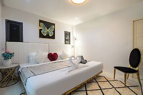 Nariya Bayfront Phuket