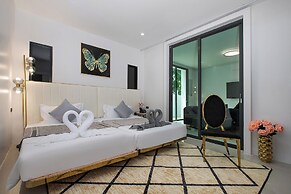 Nariya Bayfront Phuket