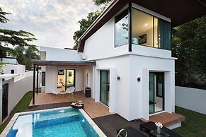 Nariya Bayfront Phuket