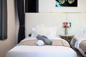 Nariya Bayfront Phuket